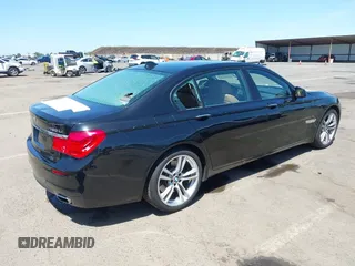 2011 BMW 7 Series 750Li с VIN WBAKB8C5XBCY64531, выставлен на аукционе IAAI как лот 42350009 с пробегом 113 893 миль миль и . История ставок и продаж доступна на DreamBid. Изображение 4.