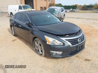 2014 Nissan Altima SL with VIN 1N4BL3AP7EC408083, listed as a IAAI auction lot 40978013 with 108,381 mi miles and . Bid and sale history available at DreamBid. Image 1.