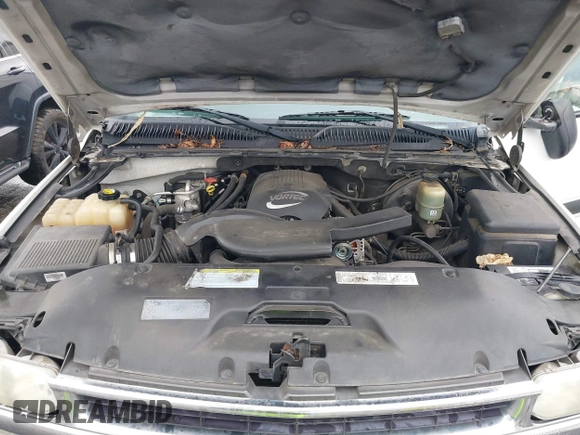 2001 Chevrolet Suburban LS with VIN 3GNEC16T21G209183, listed as a IAAI auction lot 41503236 with 216,462 mi miles. Bid and sale history available at carsss.com. Image 10.