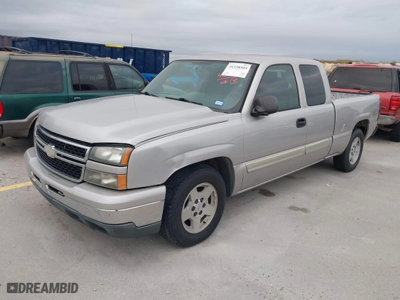 2006 Chevrolet Silverado 1500 LT1 with VIN 2GCEC19V961110690, listed as a IAAI auction lot 41338505 with 262,758 mi miles. Bid and sale history available at carsss.com. Image 2.