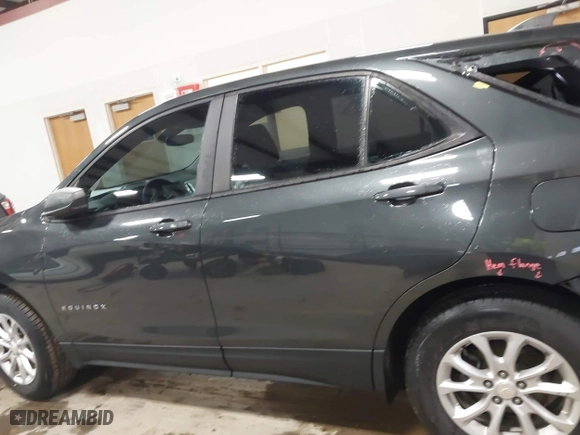 2020 Chevrolet Equinox LS with VIN 3GNAXSEV4LS585766, listed as a IAAI auction lot 41689267 with 88,641 mi miles. Bid and sale history available at carsss.com. Image 14.