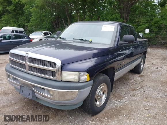 1998 Dodge 1500 z VIN 3B7HC13Z2WG206757, wystawiony jako IAAI lot #42373469 z przebiegiem 151 099 mil mil oraz . Historia ofert i sprzedaży dostępna na DreamBid. Obrazek 2.