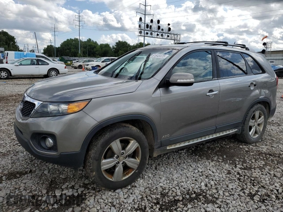 2013 Kia Sorento EX with VIN 5XYKUDA64DG327766, listed as a Copart auction lot 61648825 with 159,764 mi miles and Salvage title. Bid and sale history available at DreamBid. Image 1.