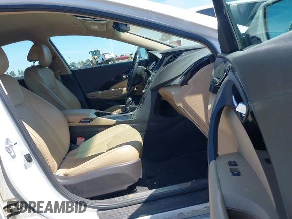 2013 Hyundai Azera with VIN KMHFG4JG5DA267347, listed as a IAAI auction lot 42580501 with 111,975 mi miles and . Bid and sale history available at DreamBid. Image 5.