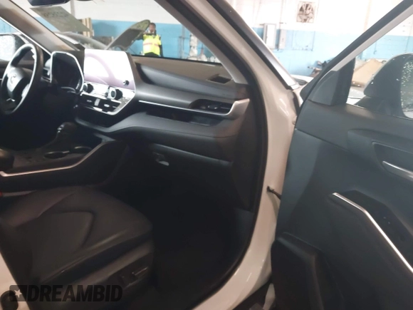 2023 Toyota Highlander L z VIN 5TDKDRBH9PS039746, wystawiony jako IAAI lot #42235258 z przebiegiem 4 513 mil mil oraz . Historia ofert i sprzedaży dostępna na DreamBid. Obrazek 5.