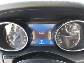 2019 Maserati Levante z VIN ZN661XUA2KX308301, wystawiony jako IAAI lot #40950821 z przebiegiem 40 982 mil mil oraz . Historia ofert i sprzedaży dostępna na DreamBid. Obrazek 7.
