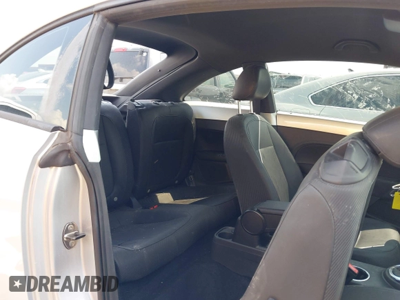 2013 Volkswagen Beetle 2.5L with VIN 3VWJX7AT7DM673319, listed as a IAAI auction lot 42169554 with 128,622 mi miles and . Bid and sale history available at DreamBid. Image 8.