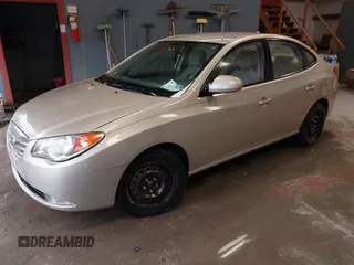 2010 Hyundai Elantra GLS z VIN KMHDU4AD4AU194570, wystawiony jako IAAI lot #42263642 z przebiegiem 123 899 mil mil oraz . Historia ofert i sprzedaży dostępna na DreamBid. Obrazek 2.