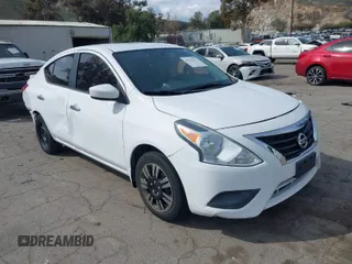 2015 Nissan Versa S Plus with VIN 3N1CN7AP6FL844450, listed as a IAAI auction lot 41916173 with 68,417 mi miles. Bid and sale history available at carsss.com. Image 1.