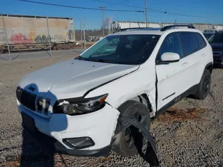 2019 Jeep Cherokee Latitude Plus with VIN 1C4PJMLB2KD461079, listed as a IAAI auction lot 41342152 with 127,179 mi miles. Bid and sale history available at carsss.com. Image 2.