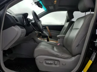 2009 Toyota Highlander Hybrid Limited with VIN JTEEW44A992025930, listed as a Copart auction lot 74084974 with 210,777 mi miles and Salvage Title. Bid and sale history available at carsss.com. Image 7.