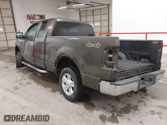 2008 Ford F-150 XLT with VIN 1FTPX14VX8KE23271, listed as a IAAI auction lot 41414622 with 160,040 mi miles. Bid and sale history available at carsss.com. Image 3.
