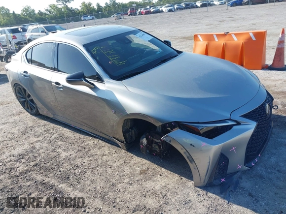 2021 Lexus IS 350 F Sport z VIN JTHGZ1B29M5045003, wystawiony jako IAAI lot #42126600 z przebiegiem 49 148 mil mil oraz . Historia ofert i sprzedaży dostępna na DreamBid. Obrazek 1.