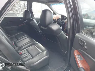 2005 Acura MDX with VIN 2HNYD18215H555605, listed as a IAAI auction lot 41351628 with 210,858 mi miles. Bid and sale history available at carsss.com. Image 8.