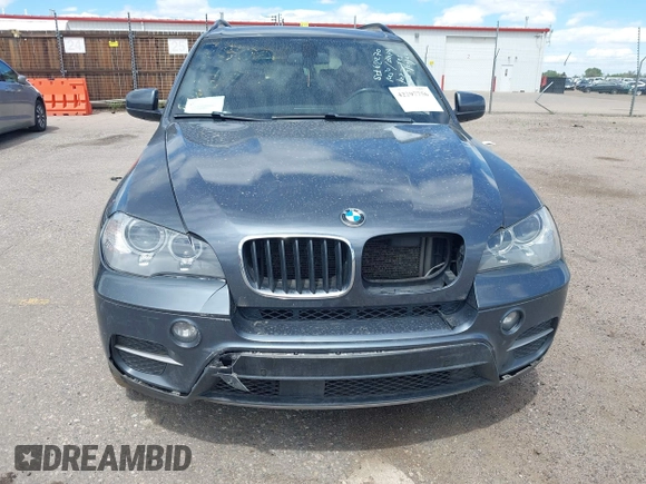 2012 BMW X5 35i z VIN 5UXZV4C53CL987556, wystawiony jako IAAI lot #42297756 z przebiegiem 190 922 mil mil oraz . Historia ofert i sprzedaży dostępna na DreamBid. Obrazek 12.