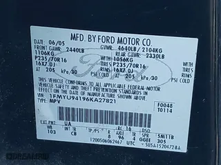 2006 Ford Escape Limited with VIN 1FMYU94196KA27821, listed as a IAAI auction lot 41440532 with 181,165 mi miles. Bid and sale history available at carsss.com. Image 9.