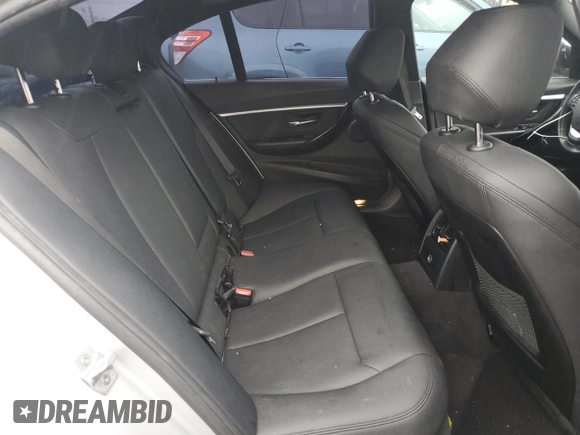 2018 BMW 3 Series 330i with VIN WBA8B9G50JNU98561, listed as a Copart auction lot 61293325 with 106,656 mi miles and Clean title. Bid and sale history available at DreamBid. Image 10.