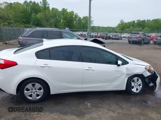 2015 Kia Forte LX with VIN KNAFX4A69F5306199, listed as a IAAI auction lot 42125781 with 116,788 mi miles and . Bid and sale history available at carsss.com. Image 13.