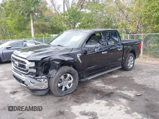 2021 Ford F-150 XL z VIN 1FTEW1CP7MKD20266, wystawiony jako IAAI lot #41618910 z przebiegiem 80 194 mil mil oraz . Historia ofert i sprzedaży dostępna na DreamBid. Obrazek 2.