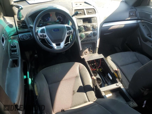2015 Ford Utility Police Interceptor with VIN 1FM5K8AR9FGB26168, listed as a Copart auction lot 53638725 with 146,251 mi miles and Salvage Title. Bid and sale history available at carsss.com. Image 8.