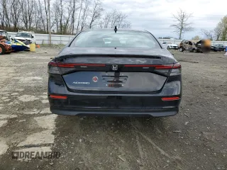 2024 Honda Accord LX z VIN 1HGCY1F24RA051238, wystawiony jako Copart lot #52705865 z przebiegiem 6722 mil mil oraz Szkoda całkowita • Salvage title. Historia ofert i sprzedaży dostępna na DreamBid. Obrazek 6.