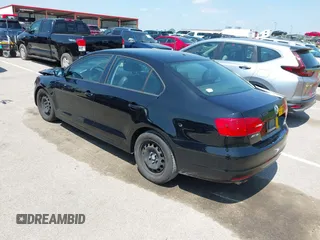 2012 Volkswagen Jetta Sedan SE w/Convenience & Sunroof with VIN 3VWDX7AJ4CM107290, listed as a IAAI auction lot 42142201 with 132,122 mi miles. Bid and sale history available at carsss.com. Image 3.