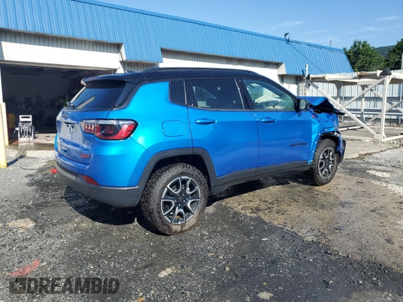 2025 Jeep Compass Trailhawk with VIN 3C4NJDDNXST556886, listed as a Copart auction lot 63569125 with 1,528 mi miles and Clean title. Bid and sale history available at DreamBid. Image 3.