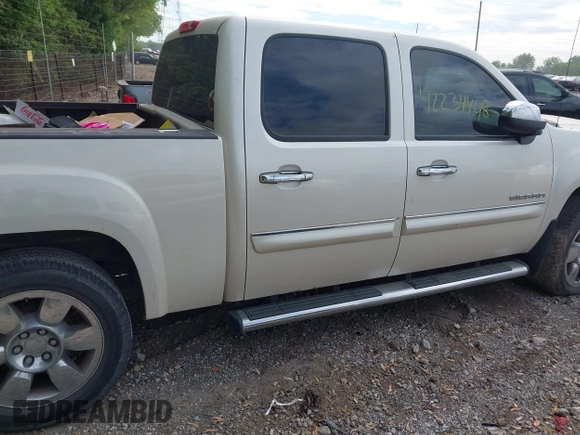 2011 GMC Sierra 1500 SLT with VIN 3GTP2WE39BG220217, listed as a IAAI auction lot 42234448 with 278,962 mi miles and . Bid and sale history available at DreamBid. Image 13.