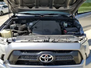 2015 Toyota Tacoma z VIN 5TFLU4EN5FX135486, wystawiony jako Copart lot #58320245 z przebiegiem 95 424 mil mil oraz Szkoda całkowita • Salvage title. Historia ofert i sprzedaży dostępna na DreamBid. Obrazek 11.