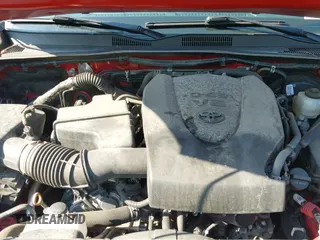2022 Toyota Tacoma SR5 z VIN 3TMDZ5BN6NM139342, wystawiony jako IAAI lot #42711808 z przebiegiem 46 826 mil mil oraz . Historia ofert i sprzedaży dostępna na DreamBid. Obrazek 20.