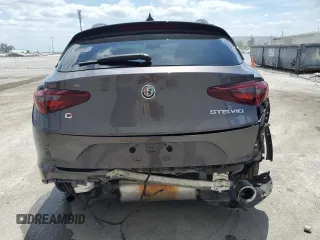 2018 Alfa Romeo Stelvio Ti Sport z VIN ZASFAKNN8J7B86006, wystawiony jako Copart lot #55559705 z przebiegiem 48 588 mil mil oraz Szkoda całkowita • Salvage title. Historia ofert i sprzedaży dostępna na DreamBid. Obrazek 6.