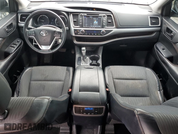 2016 Toyota Highlander LE z VIN 5TDBKRFH1GS277655, wystawiony jako Copart lot #51135055 z przebiegiem 147 261 mil mil oraz Nie do naprawy • Non repairable. Historia ofert i sprzedaży dostępna na DreamBid. Obrazek 8.
