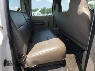 2008 Ford F-350 XL с VIN 1FTWW30Y38EE05185, выставлен на аукционе Copart как лот 60811125 с пробегом 44 148 миль миль и Списание • Salvage title. История ставок и продаж доступна на DreamBid. Изображение 10.