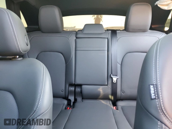 2023 VinFast VF 8 Plus с VIN RLLV1AFA9PH002999, выставлен на аукционе Copart как лот 73824804 с пробегом 7 848 миль миль и Списание • Salvage title. История ставок и продаж доступна на DreamBid. Изображение 10.