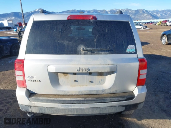 2012 Jeep Patriot Sport z VIN 1C4NJRBB8CD511426, wystawiony jako IAAI lot #41669648 z przebiegiem 147 016 mil mil oraz . Historia ofert i sprzedaży dostępna na DreamBid. Obrazek 17.