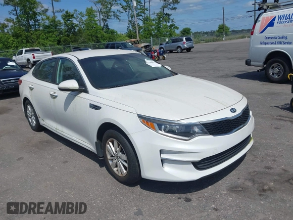 2016 Kia Optima LX z VIN KNAGT4L3XG5095972, wystawiony jako IAAI lot #42130422 z przebiegiem 103 420 mil mil oraz . Historia ofert i sprzedaży dostępna na DreamBid. Obrazek 1.