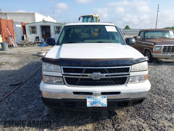 2007 Chevrolet Silverado 1500 LS with VIN 2GCEC13V971183391, listed as a IAAI auction lot 42151015 with 314,833 mi miles and . Bid and sale history available at DreamBid. Image 12.