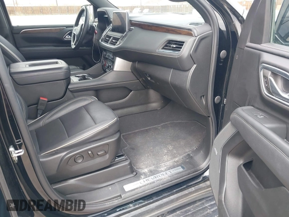 2023 Chevrolet Suburban Premier z VIN 1GNSKFKD3PR472907, wystawiony jako IAAI lot #41993577 z przebiegiem 33 653 mil mil oraz . Historia ofert i sprzedaży dostępna na DreamBid. Obrazek 5.