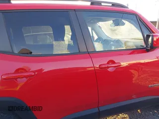 2015 Jeep Renegade Latitude with VIN ZACCJABT0FPB62548, listed as a IAAI auction lot 41794846 with 115,235 mi miles. Bid and sale history available at carsss.com. Image 13.