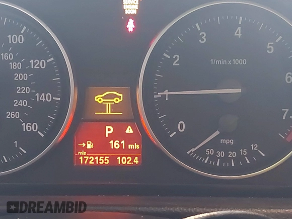 2011 BMW 3 Series 328i xDrive with VIN WBAPK5G58BNN79068, listed as a IAAI auction lot 41857928 with 172,155 mi miles and . Bid and sale history available at carsss.com. Image 7.