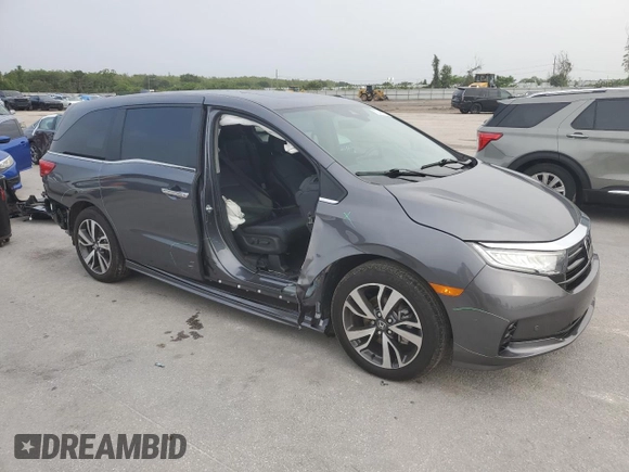 2024 Honda Odyssey Touring z VIN 5FNRL6H85RB016317, wystawiony jako Copart lot #59483565 z przebiegiem 17 351 mil mil oraz Nie do naprawy • Non repairable. Historia ofert i sprzedaży dostępna na DreamBid. Obrazek 4.