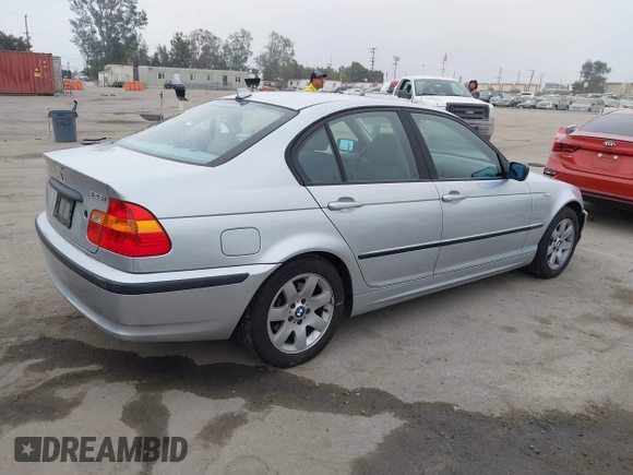 2004 BMW 3 Series 325i with VIN WBAAZ33464KP85402, listed as a IAAI auction lot 42643413 with 48,706 mi miles and . Bid and sale history available at DreamBid. Image 4.