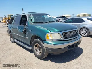 2000 Ford Expedition XLT with VIN 1FMRU1563YLC33035, listed as a IAAI auction lot 42000620 with 288,055 mi miles. Bid and sale history available at carsss.com. Image 1.