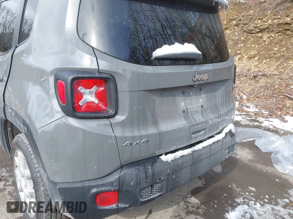 2020 Jeep Renegade Latitude with VIN ZACNJBBBXLPM06330, listed as a IAAI auction lot 41601086 with 92,320 mi miles. Bid and sale history available at carsss.com. Image 20.