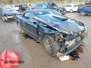 2007 Ford Mustang GT Deluxe with VIN 1ZVFT85H875335046, listed as a IAAI auction lot 41211492 with 108,509 mi miles and . Bid and sale history available at carsss.com. Image 1.