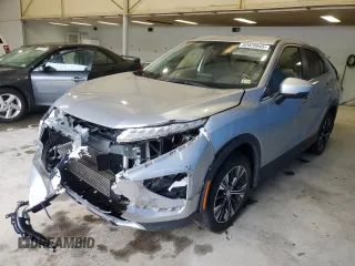 2022 Mitsubishi Eclipse Cross SE z VIN JA4ATWAAXNZ048737, wystawiony jako Copart lot #52025945 z przebiegiem 74 106 mil mil oraz Czysty tytuł • Clean title. Historia ofert i sprzedaży dostępna na DreamBid. Obrazek 1.