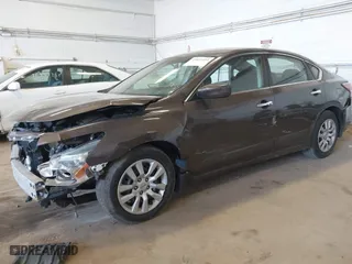 2013 Nissan Altima 2.5 SL with VIN 1N4AL3AP8DC922082, listed as a IAAI auction lot 42051434 with 122,907 mi miles. Bid and sale history available at carsss.com. Image 2.