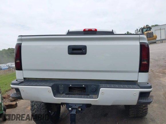 2017 GMC Sierra 2500HD Denali with VIN 1GT12UEG3HF117771, listed as a IAAI auction lot 42334696 with 140,999 mi miles and . Bid and sale history available at DreamBid. Image 15.