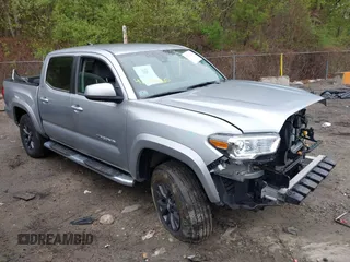 2022 Toyota Tacoma SR z VIN 3TMCZ5AN1NM475591, wystawiony jako IAAI lot #42074460 z przebiegiem 35 391 mil mil oraz . Historia ofert i sprzedaży dostępna na DreamBid. Obrazek 1.