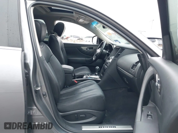 2015 Infiniti QX70 с VIN JN8CS1MUXFM380576, выставлен на аукционе IAAI как лот 41516132 с пробегом 109 662 миль миль и . История ставок и продаж доступна на DreamBid. Изображение 5.
